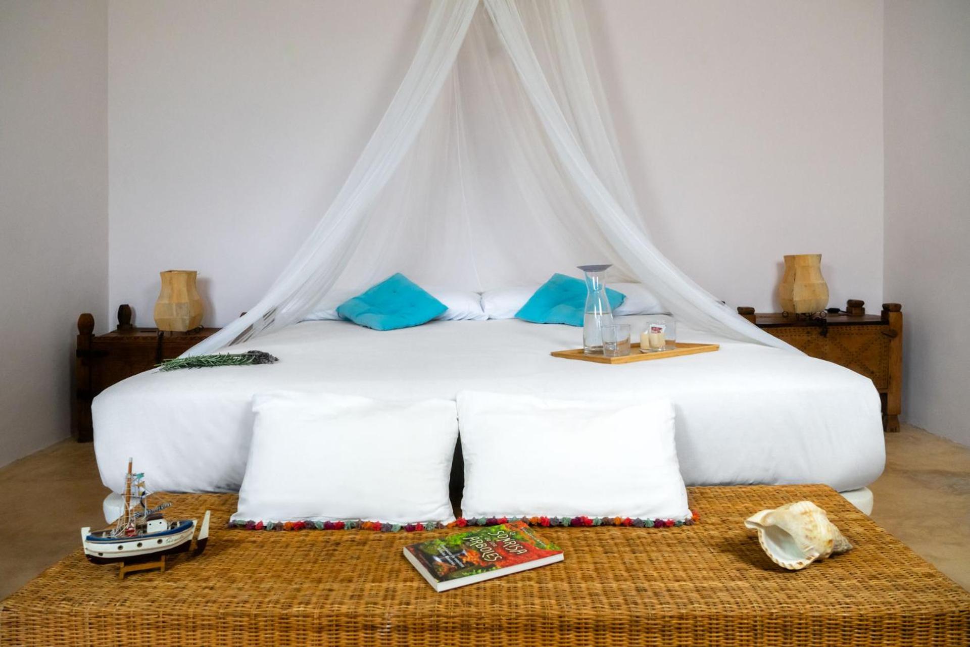 Can Serola Sales de Llierca Ngoại thất bức ảnh